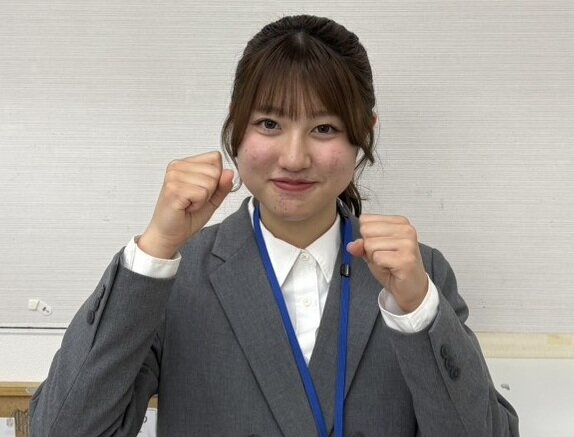 南山大学 総合政策学部 １年